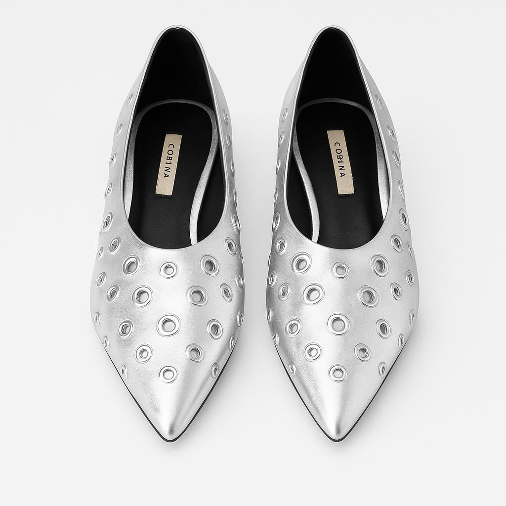 Sapato bailarina prata com tachas