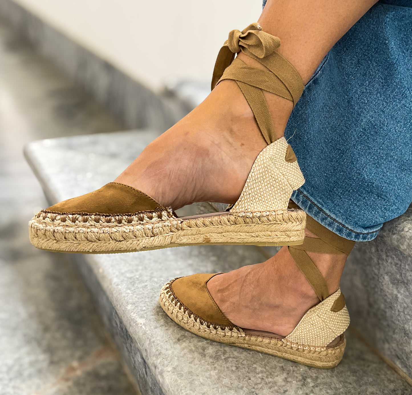 Sapato de corda em cor camel