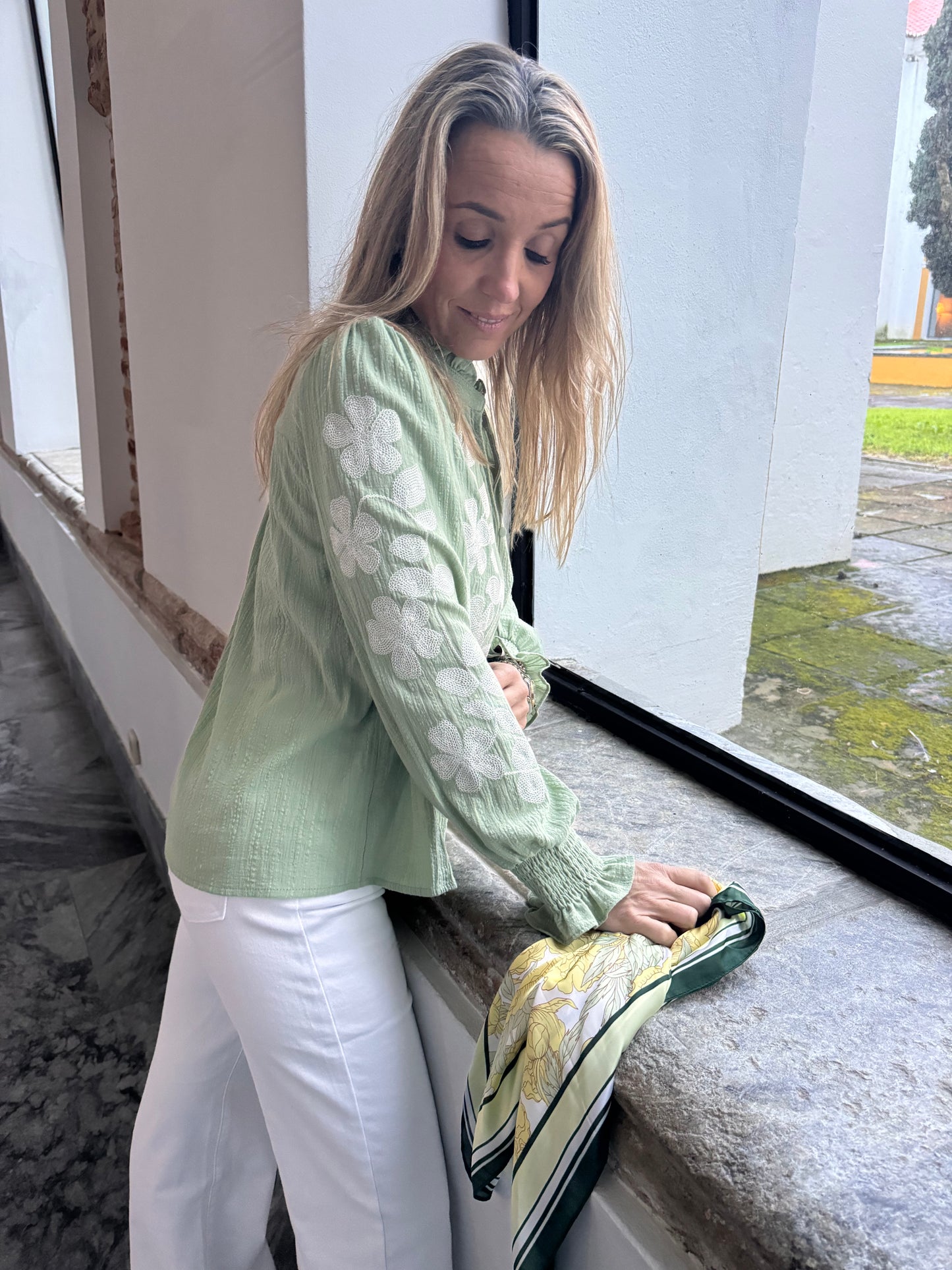 Camisa Margarida verde água
