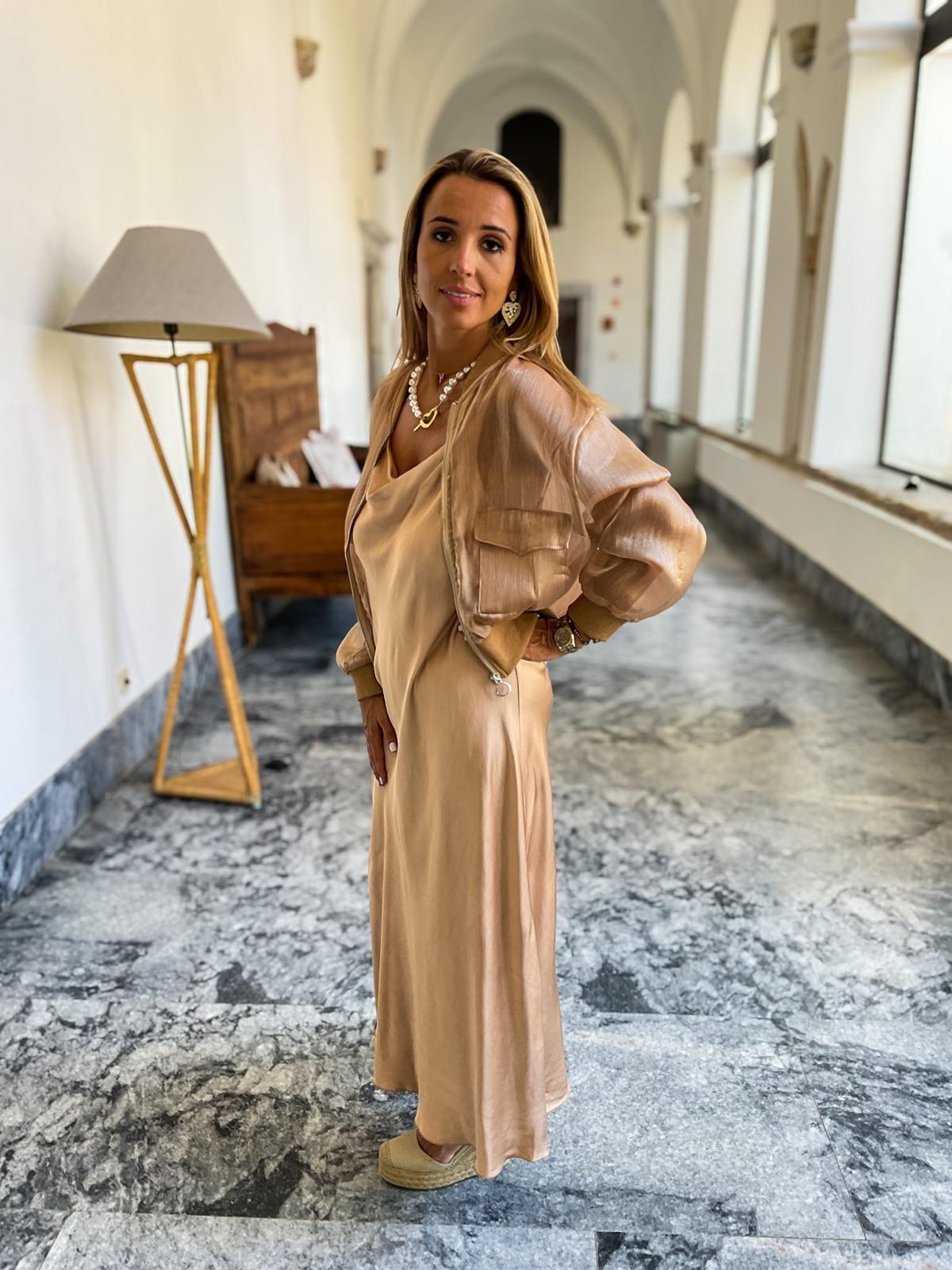Vestido de setim