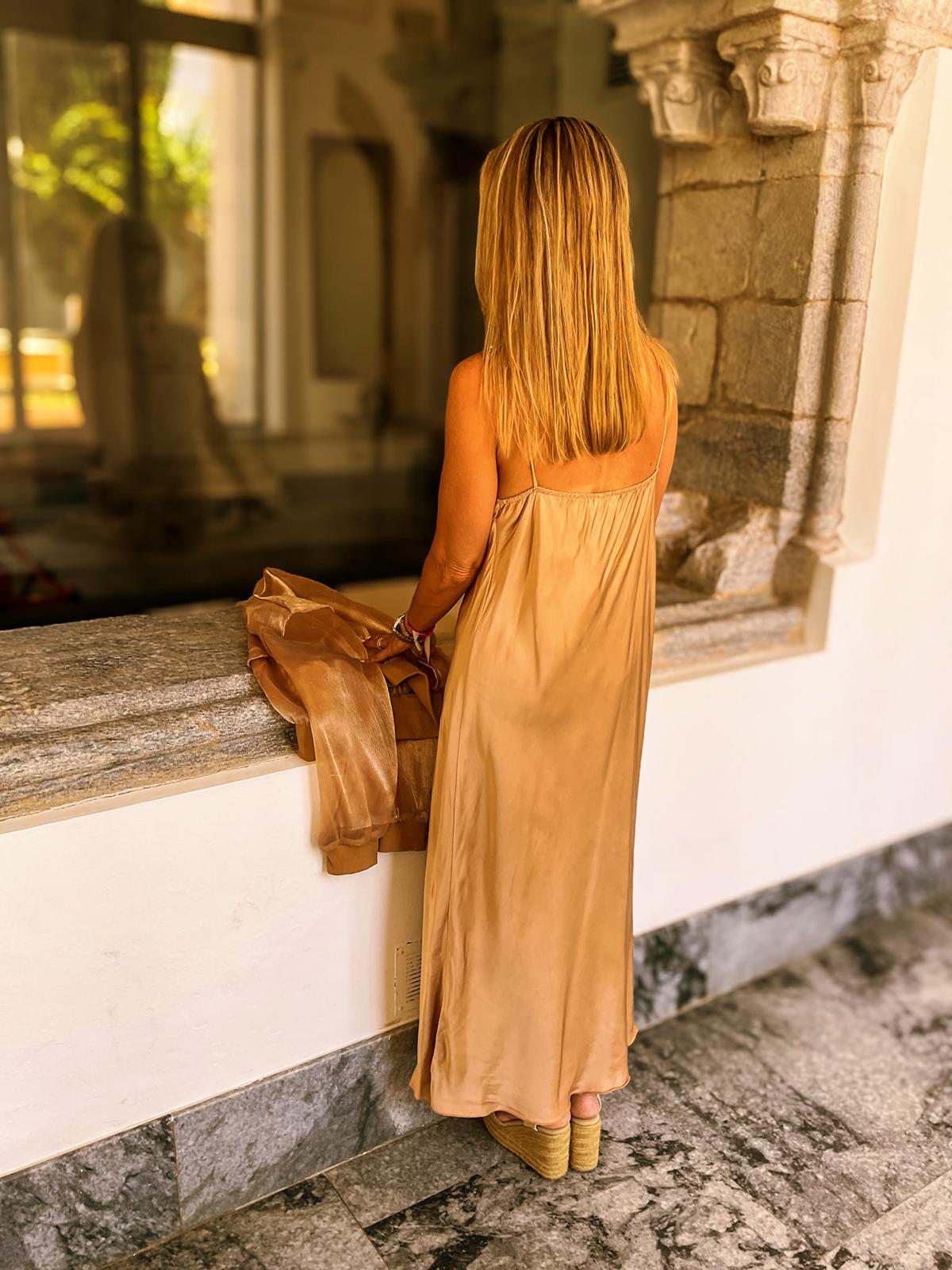 Vestido de setim