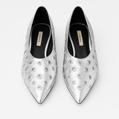 Sapato bailarina prata com tachas