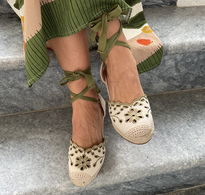 Sapato floral verde