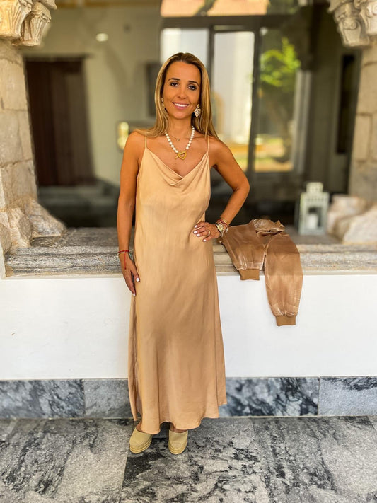 Vestido de setim